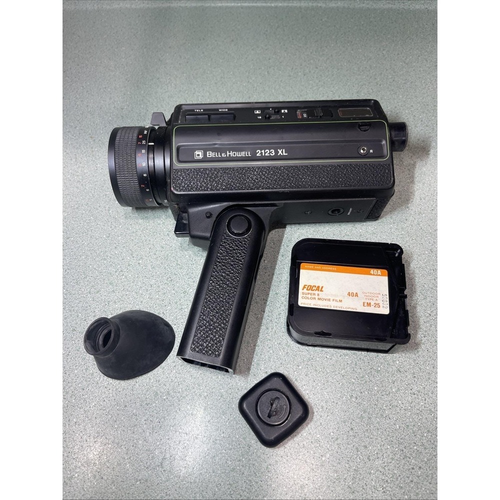 Vintage Bell & Howell Camera 2123 XL Does Have Power 2123F Super 8